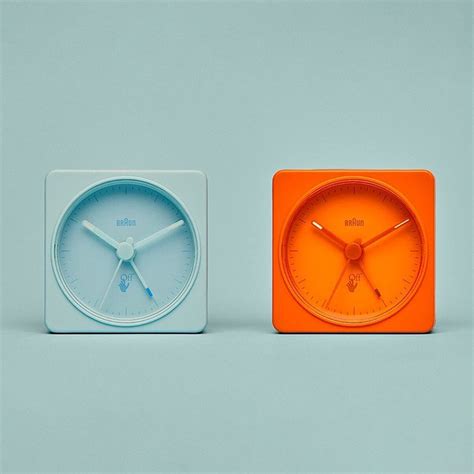 The 10 Cool & Best Desk Clocks (Minimalist, Aesthetic & More)