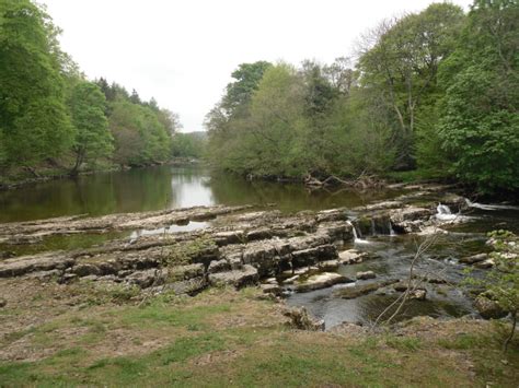 Getting About a Bit - Walking: Along the River Ure