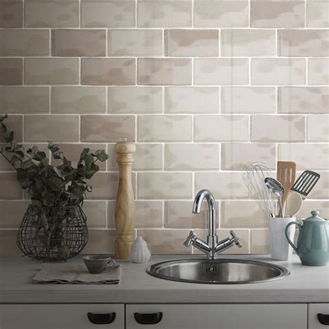 The Perfect Tiles for a Rustic Kitchen - Tile Mountain | Kitchen wall ...