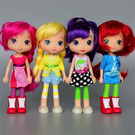 Strawberry Shortcake Berryfest princess Dolls Strawberry flavour doll ...