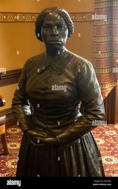 Harriet Tubman statue at the Maryland state house capital building in ...