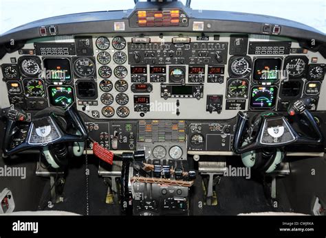 Beechcraft 1900D Cockpit