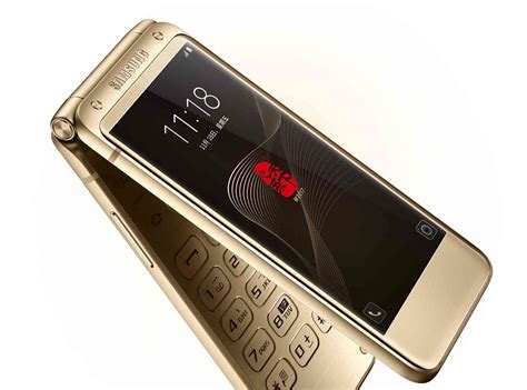 Samsung W2017 is a new high-end Android flip phone | News.Wirefly