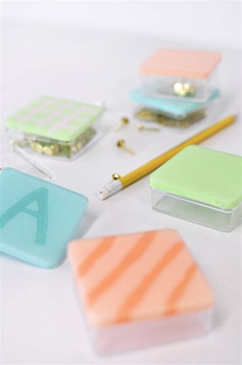 Painted Acrylic Boxes | DIY Stocking Stuffers | POPSUGAR Smart Living ...