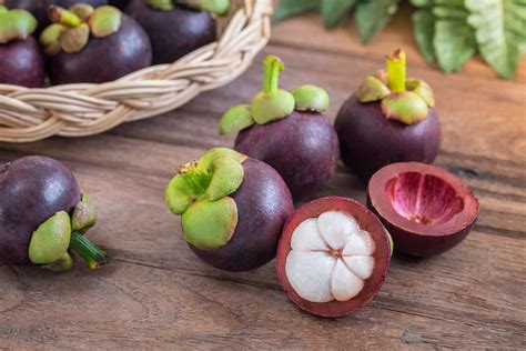 Mangosteen Nutrition Facts and Health Benefits