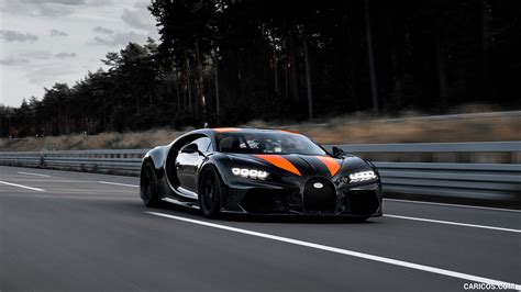 Bugatti Chiron Super Sport 300+ | 2021MY | Front Three-Quarter