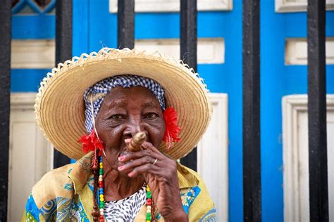 Cuban Beauty: Pictures of Cuban People in Havana (2020 Photo Guide)