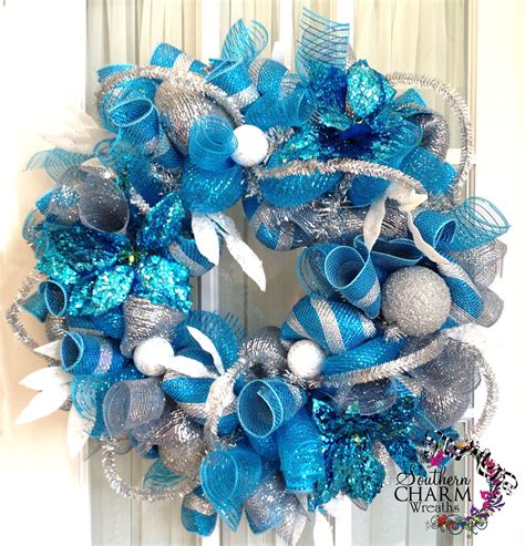 Blue And White Christmas Wreath – HomeDecorish