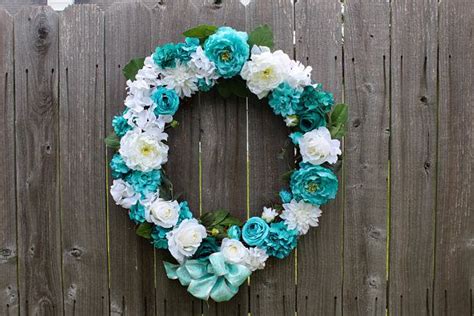 Large Blue and White Christmas wreath | White christmas wreath, Winter ...