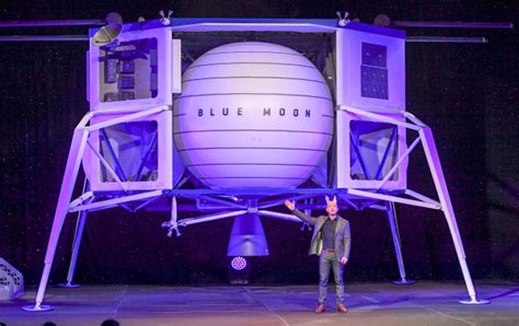 Blue Origin Unveils "Blue Moon," Its Big Lunar Lander - Scientific American