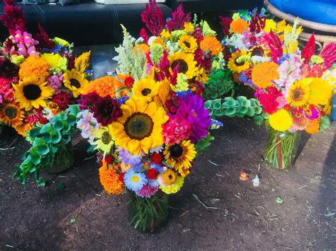 Farmers Market Bouquets « Adobe House Farm