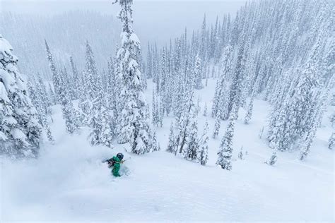 Revelstoke Season Ski Pass | Mountain Collective