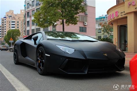 An incredible matte black Lamborghini Aventador in China