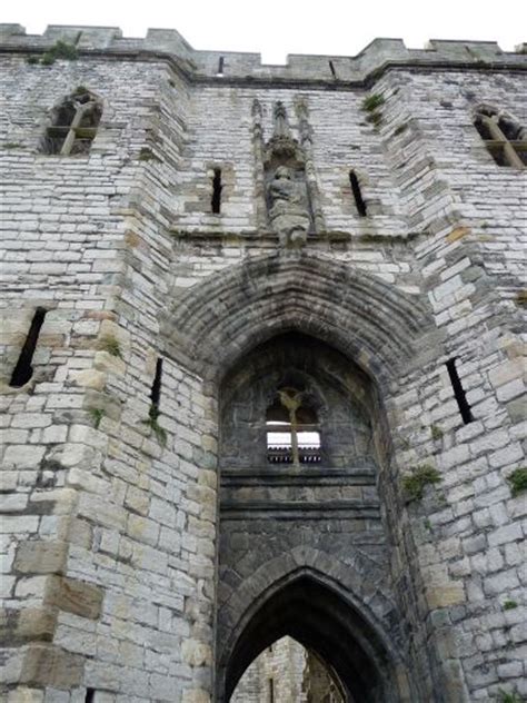 The Castle Gatehouse: Defending and Protecting a Medieval Castle