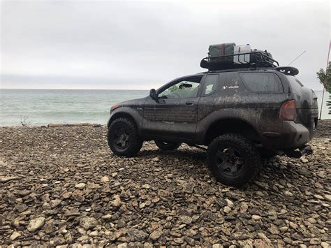 One of Coolest Lifted Isuzu VehiCROSS Off-Road Builds - 33 Inch Tires ...