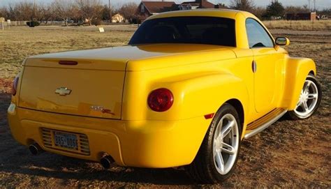 2004 Chevrolet SSR Convertible - Retractable Hardtop