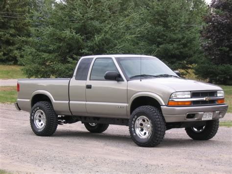 Chevrolet S10 Lifted - reviews, prices, ratings with various photos