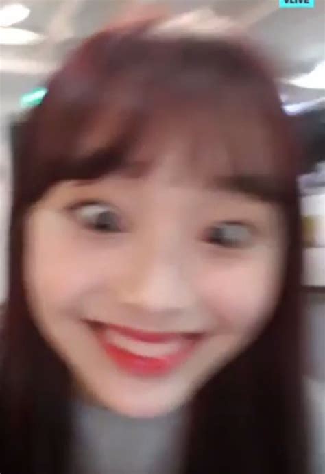 Kpop Gifs Chuu Loona Pump It Up Odd Eyes Oui Oui Meme Faces | Hot Sex ...