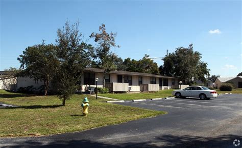 Oakwood Village - Apartments in Hudson, FL | Apartments.com