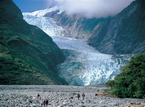 The Top 10 Things to Do in New Zealand for a Little Adventure - Swain ...