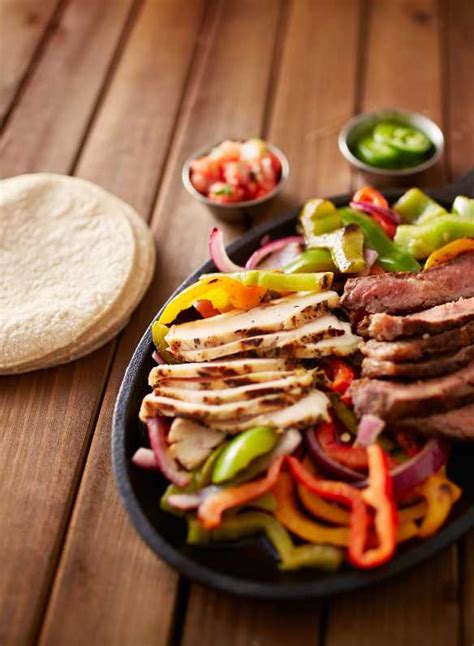 Chicken and beef Fajitas - Family Style Cuisine