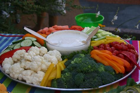 simple veggie tray in 2024 | Veggie tray, Vegetable platter, Vegetable tray