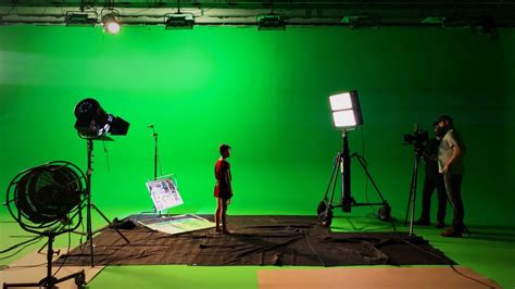 5 Tips For Lighting A Green Screen | News & Stories