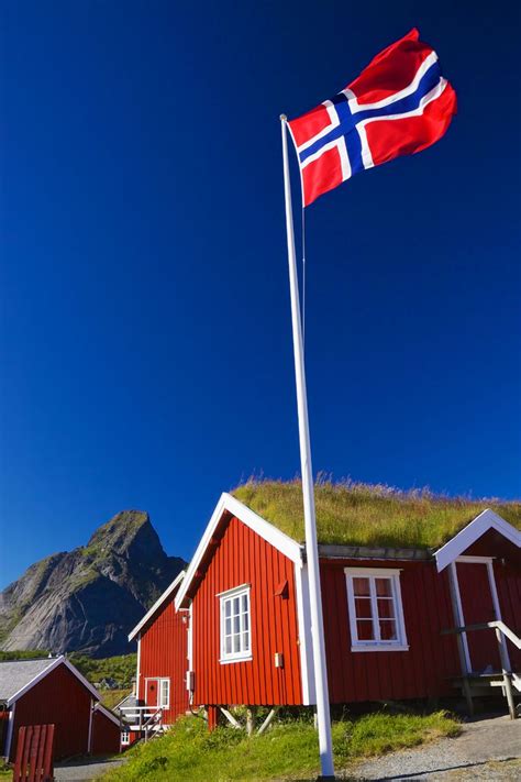 Norway's Flag: The Evolution of a Norwegian Icon | Norway house, Norway ...