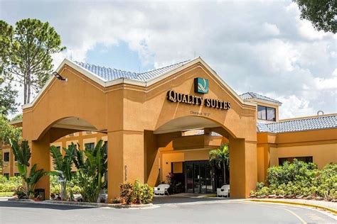 Quality Suites Universal South UPDATED 2022 (Orlando, Florida)