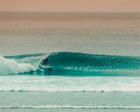 Surfing Bingin Beach | Bali | Perfspots Travels in Indonesia