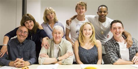 Goodnight Sweetheart reunion pictures - The cast of Goodnight ...