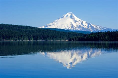 A Wonderful Spring Day Hiking around Timothy Lake – John Carr Outdoors