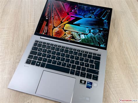 HP ZBook Firefly 14 G9 laptop in review - Mobile workstation with more ...