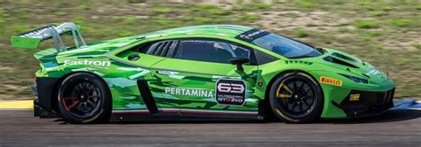 Lamborghini Huracan GT3 EVO - Racecar Engineering