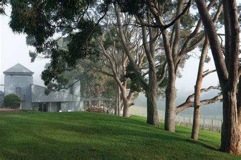 A heady home: Polperro Winery | ArchitectureAu