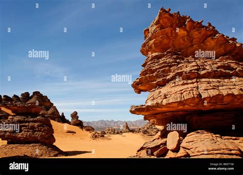 Natural rock formations in the Akakus Mountains, Sahara Desert, Libya ...