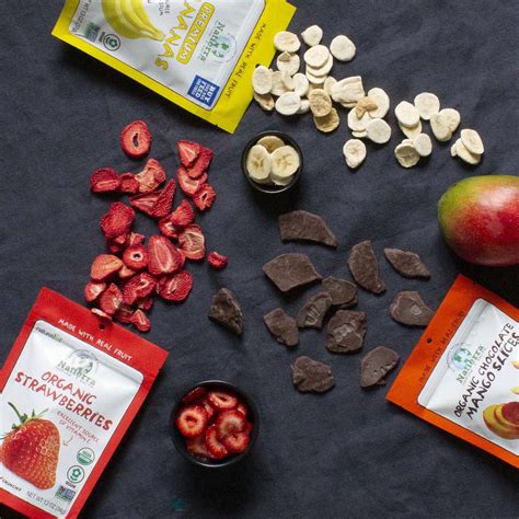 Freeze-Dried Fruit Snacks Variants