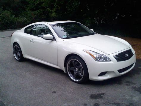 NEEDED! Pics of White G37 with Black wheels - MyG37