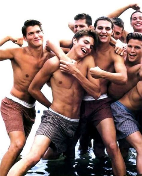 An Ode to the Shirtless Abercrombie & Fitch Models