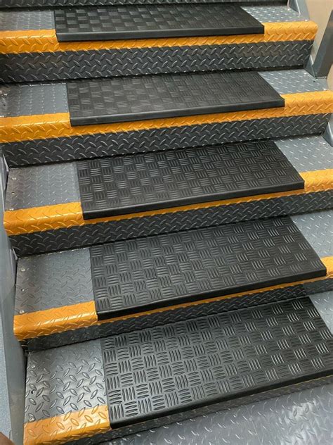 Rubber Stair Tread Heavy Duty Non-Slip Stair Pads, Outdoor & Indoor ...