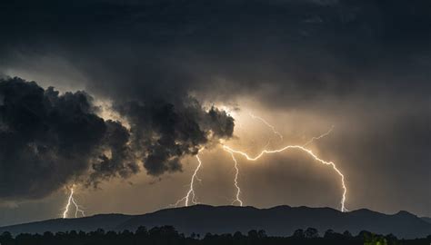 Why are rain clouds dark? Do dark clouds always mean rain?