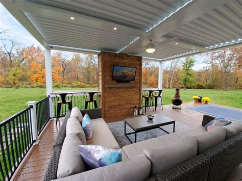 20 Deck Accessories & Decor for Your Dream Outdoor Space