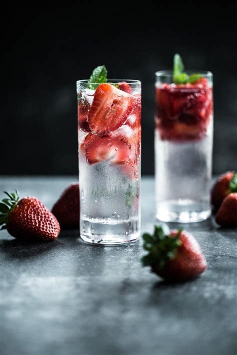 Strawberry Gin Fizz - Cook Republic