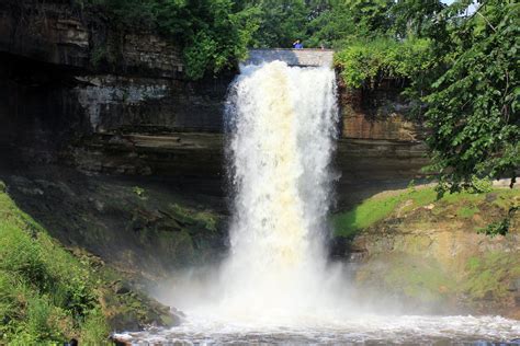 Minnehaha Falls frontal view in Minneapolis, Minnesota image - Free ...