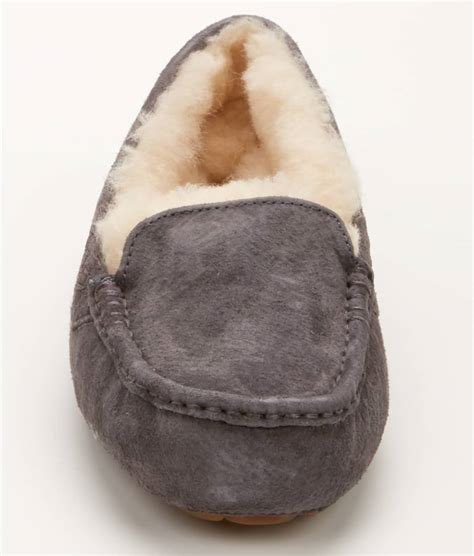 UGG Ansley Slippers & Reviews | Bare Necessities (Style 3312)