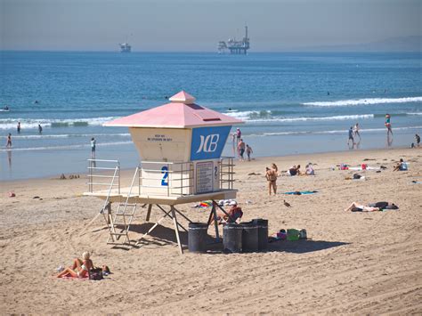 Huntington Beach Pier - Pier Fishing in California