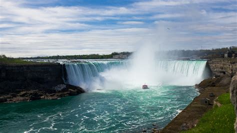 Niagara Falls, Ontario, Canada - Park Review | Condé Nast Traveler