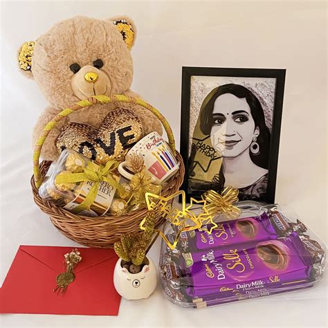 Buy Personalized Anniversary Gifts For Her Online – Angroos