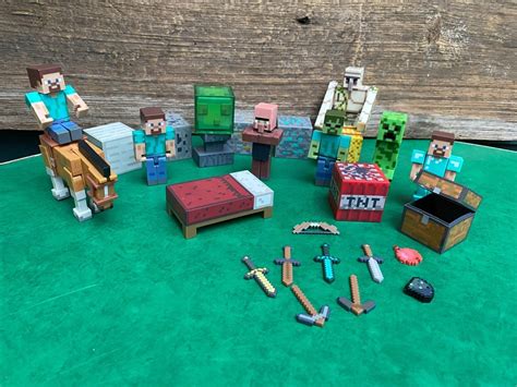 Minecraft Mojang Action Figures Lot | #4681185493