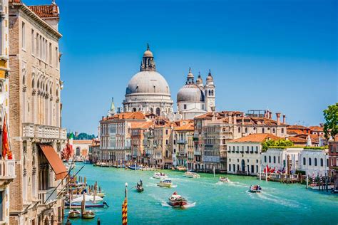 Take a Tour of the Famous Venice Architecture